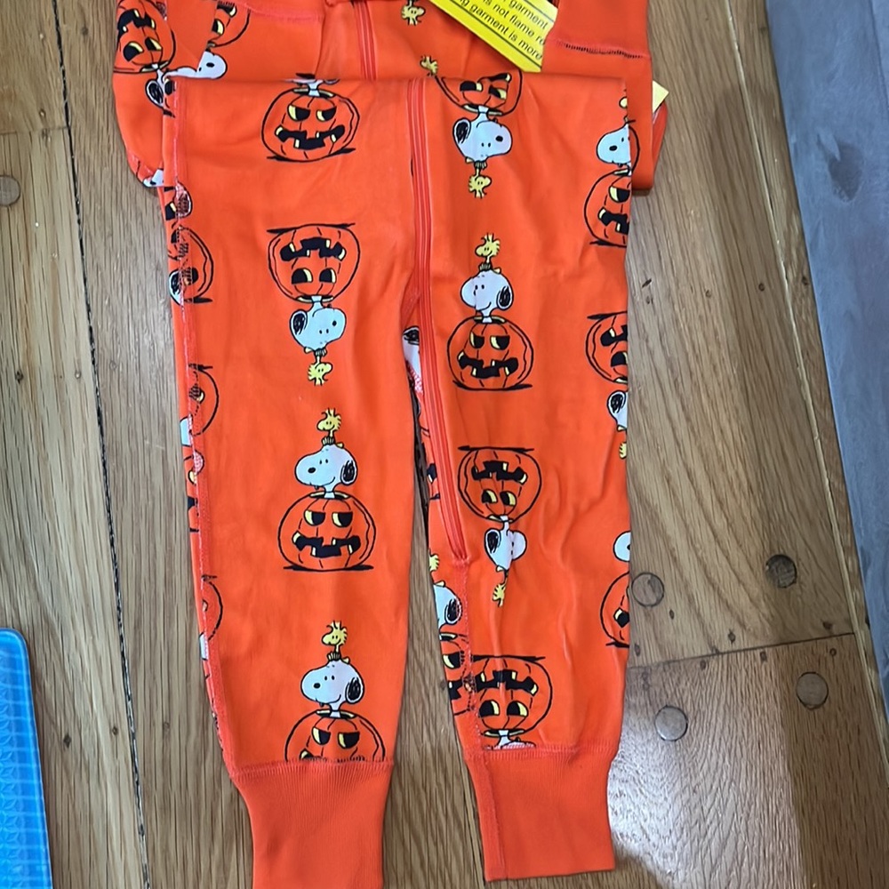 NWT Snoopy Halloween pjs - Picture 2 of 3